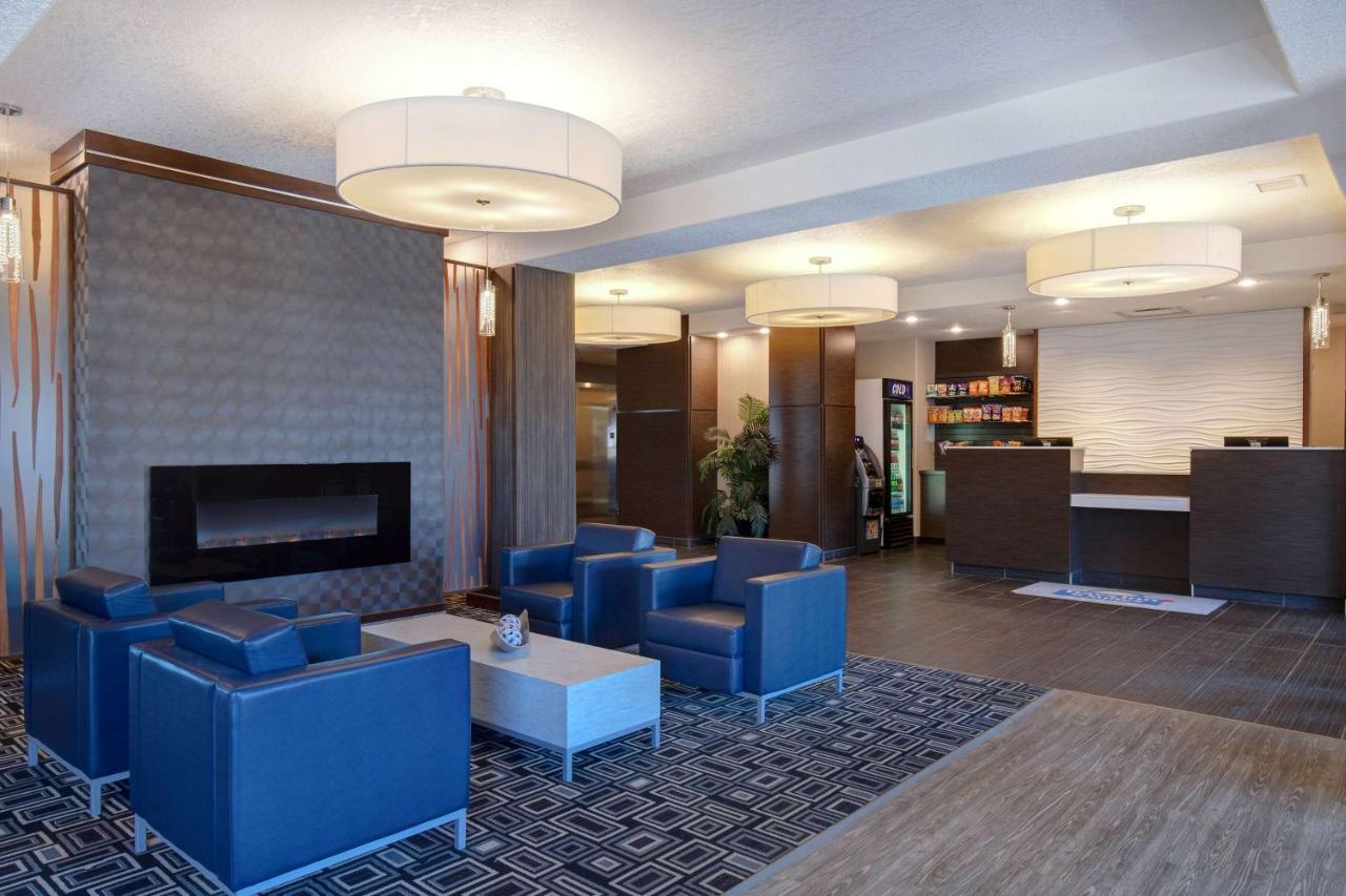 Days Inn & Suites By Wyndham יורקטון מראה חיצוני תמונה