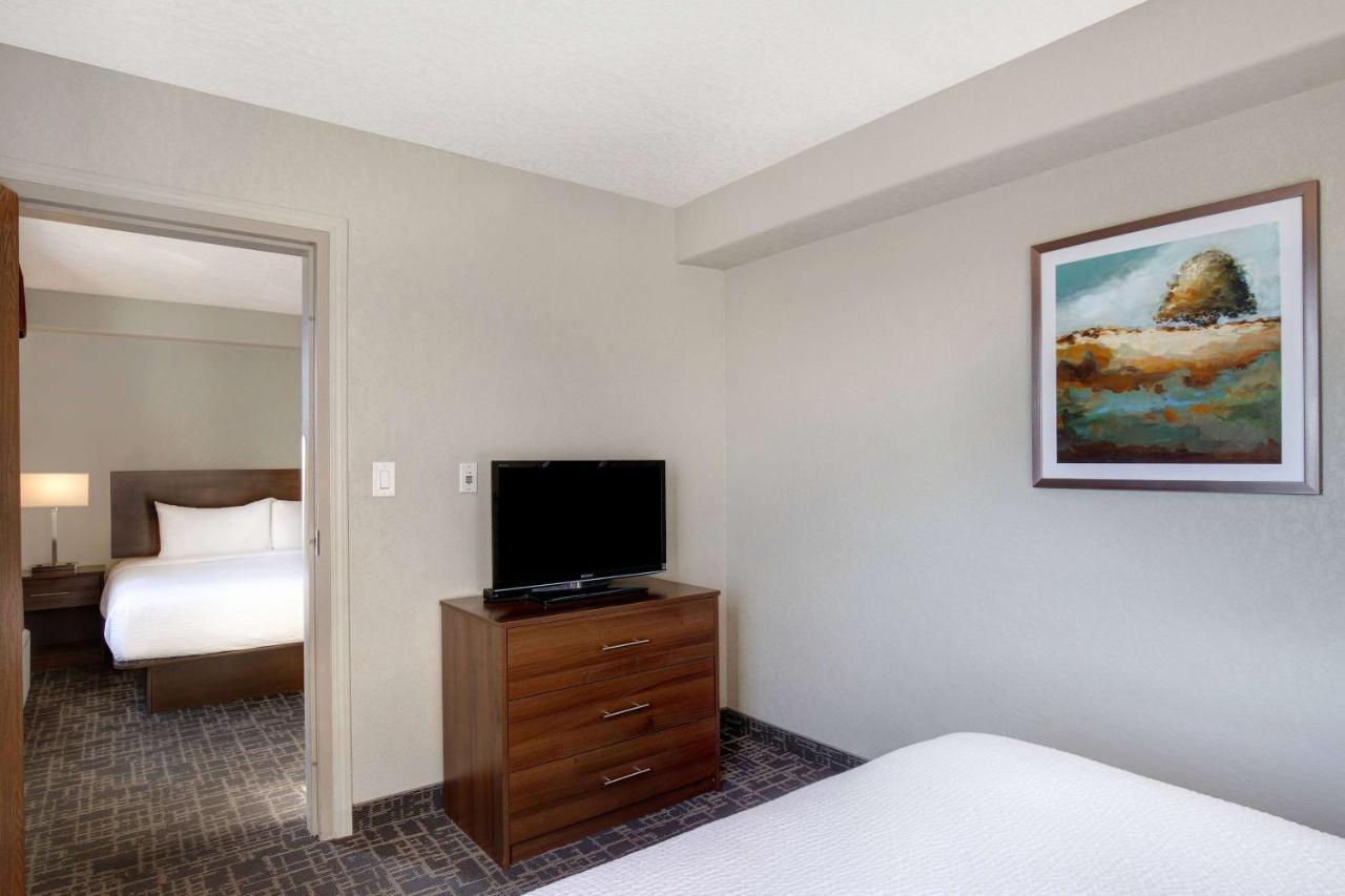 Days Inn & Suites By Wyndham יורקטון מראה חיצוני תמונה