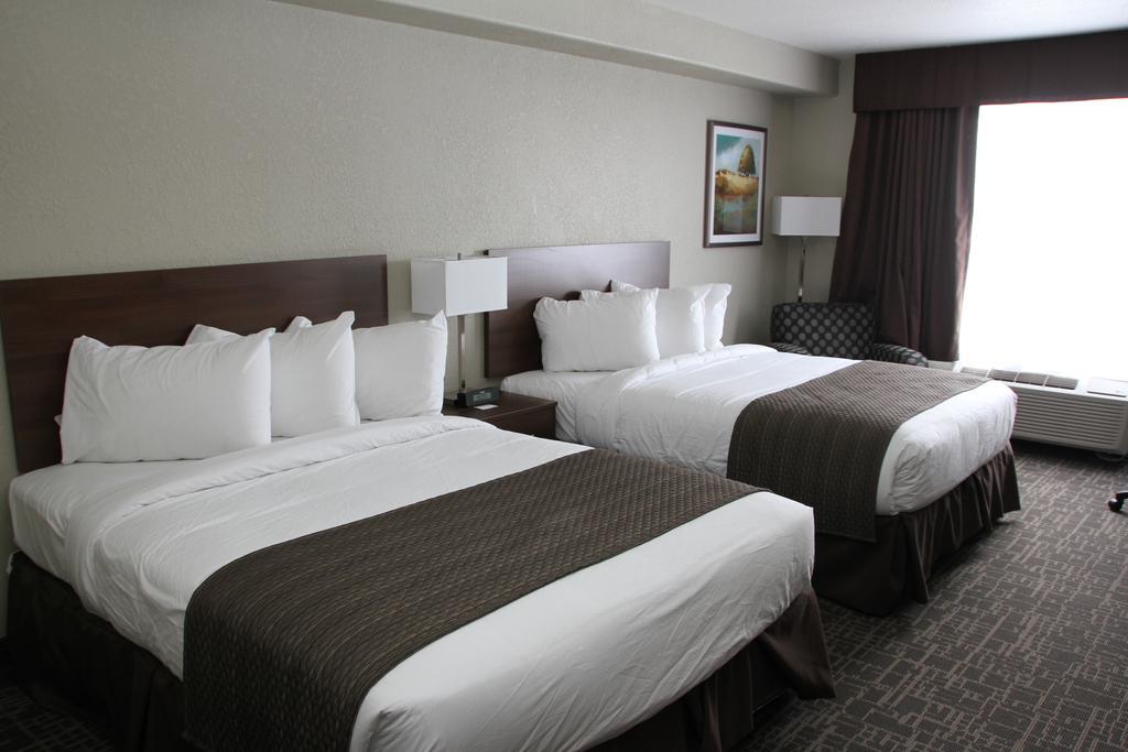 Days Inn & Suites By Wyndham יורקטון מראה חיצוני תמונה