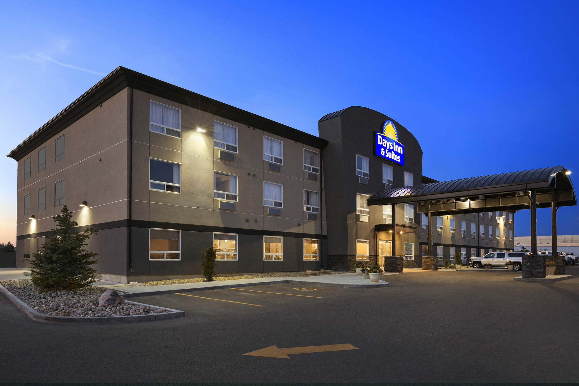 Days Inn & Suites By Wyndham יורקטון מראה חיצוני תמונה