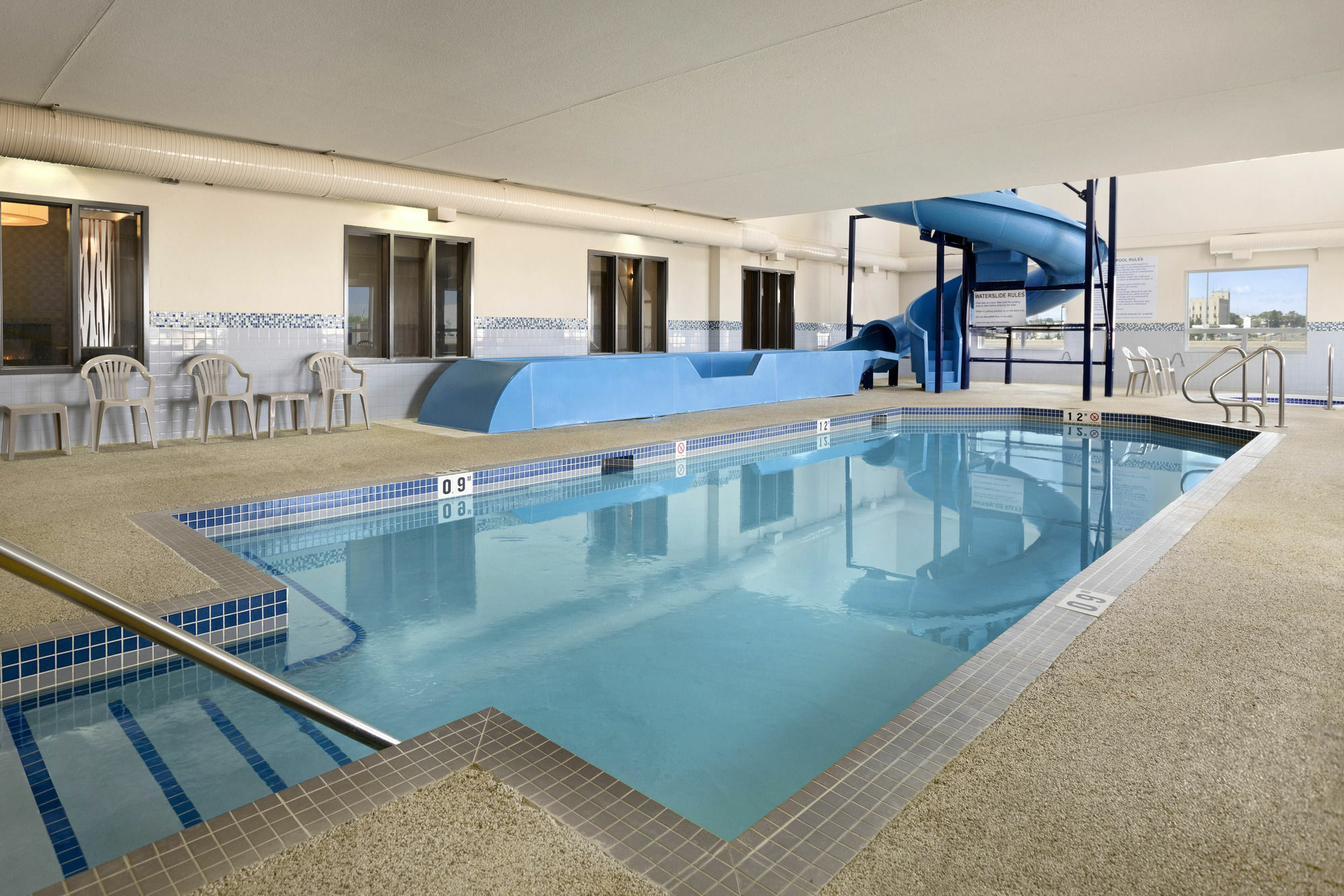 Days Inn & Suites By Wyndham יורקטון מראה חיצוני תמונה